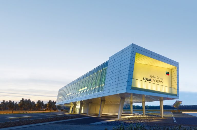SMA amplia l’offerta della Solar Academy per gli specialisti del fotovoltaico