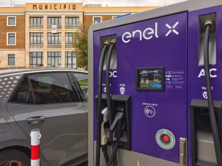 Mobilità elettrica: via libera dall’Agcm alla joint venture Enel X-Volkswagen Finance Luxembourg