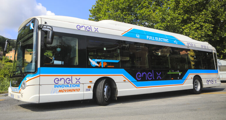 Enel X e Optibus partner nella gestione end-to-end degli eBus