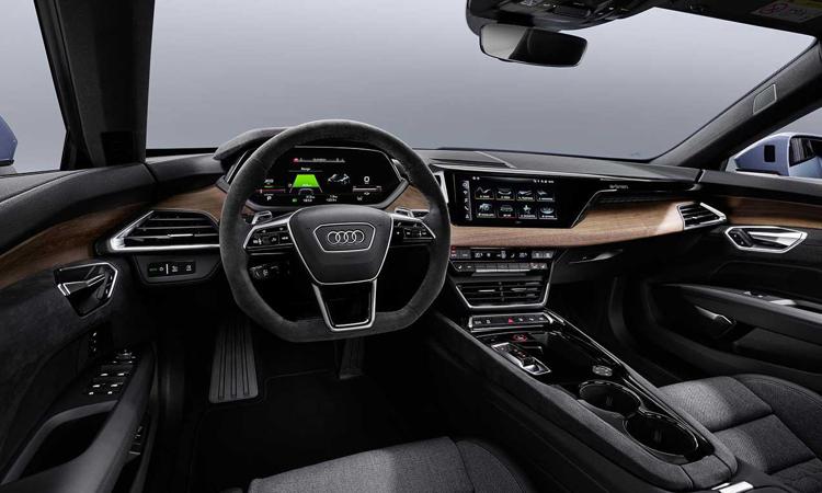 Audi, rivestimenti con materiali riciclati per puntare a decarbonizzazione